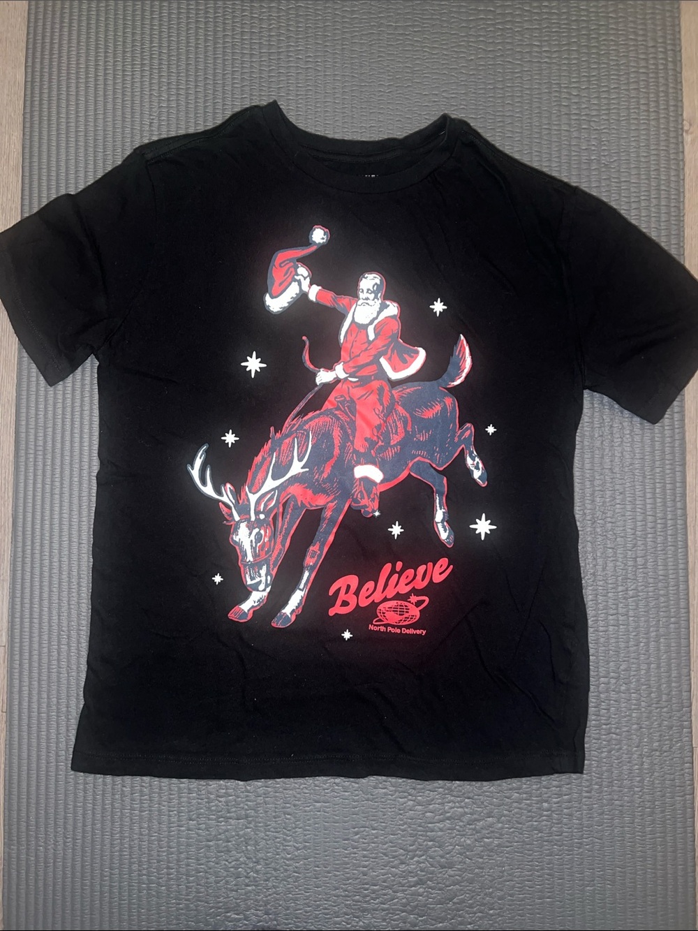 Old Navy Kids Short-Sleeve Santa Riding Reindeer Graphic Tee